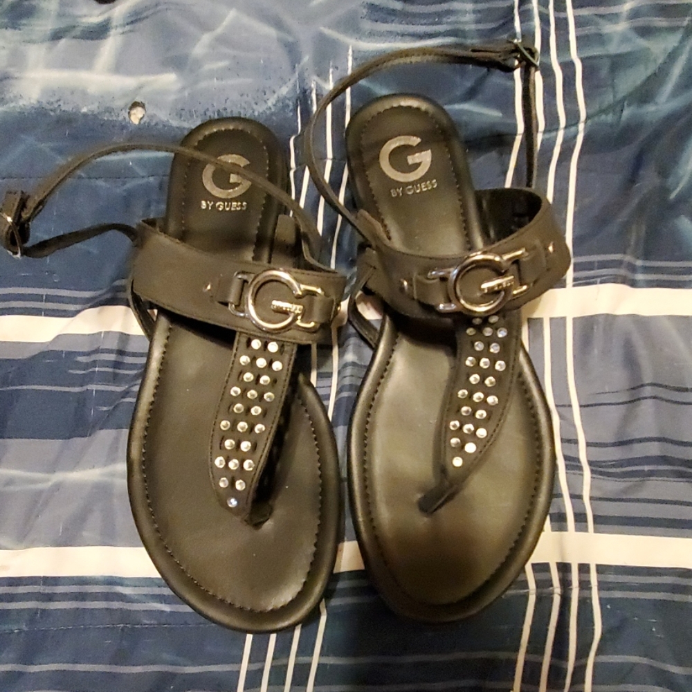 Guess Sandles